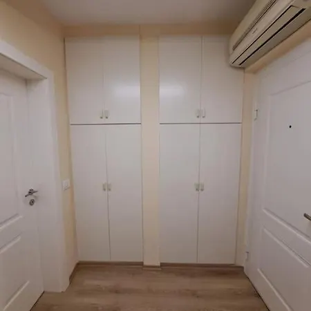 דירה Quiet, Cozy, Luminous