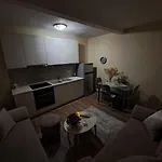 Quiet, Cozy, Luminous Apartmán